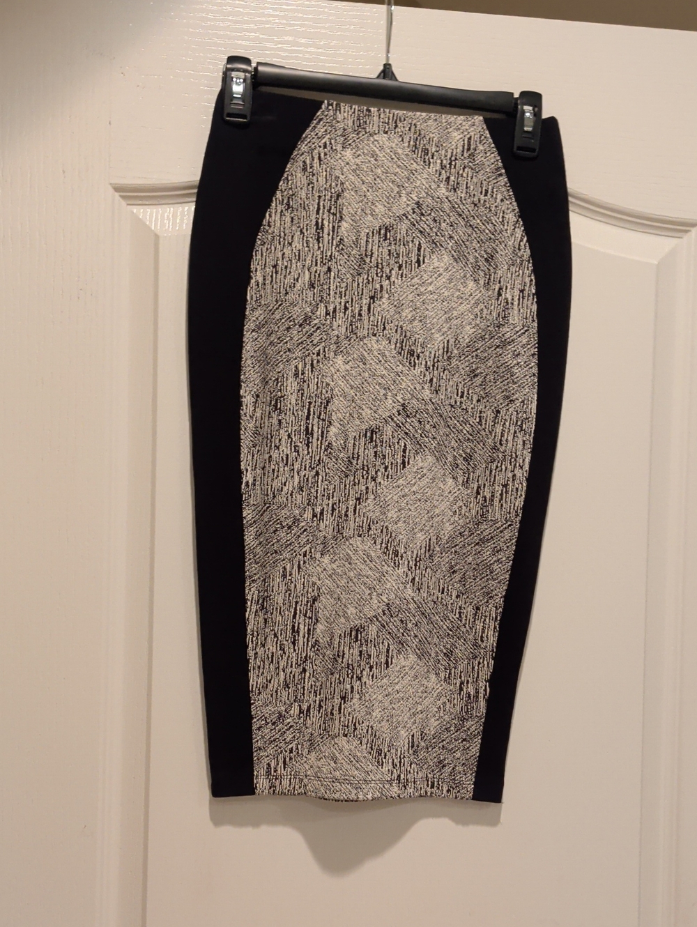 Monochrome Textured Panel Pencil Skirt - Black & White